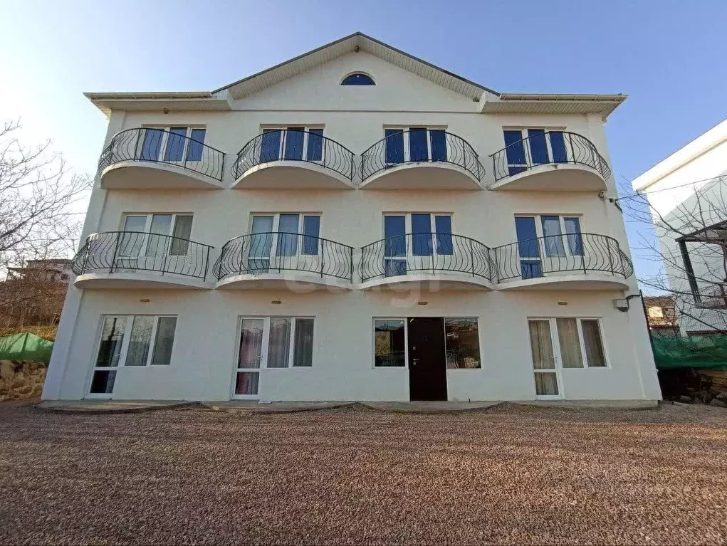 Дом в Крым, Алушта муниципальный округ, с. Солнечногорское ул. ... - Фото 1