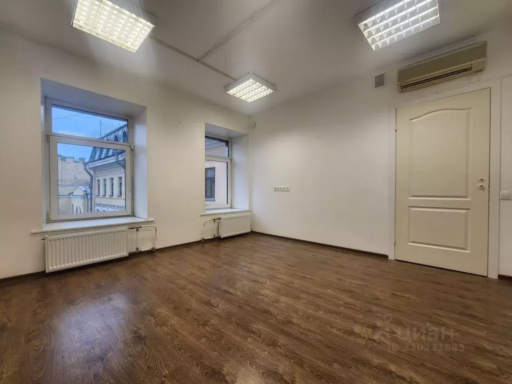 Офис в Санкт-Петербург Загородный просп., 5Б (15 м) - Фото 1