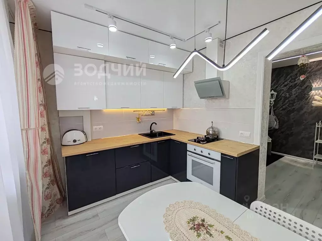 2-к кв. Чувашия, Канаш ул. Машиностроителей, 4 (53.1 м) - Фото 1
