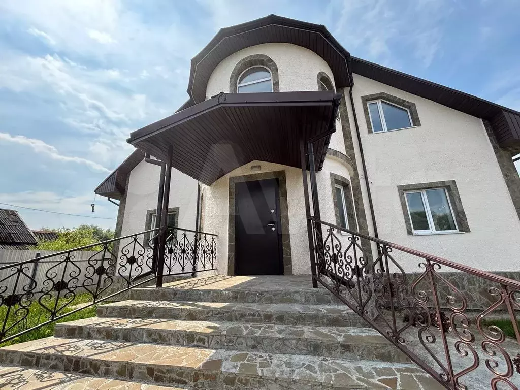 Дом 226 м на участке 20 сот. - Фото 0