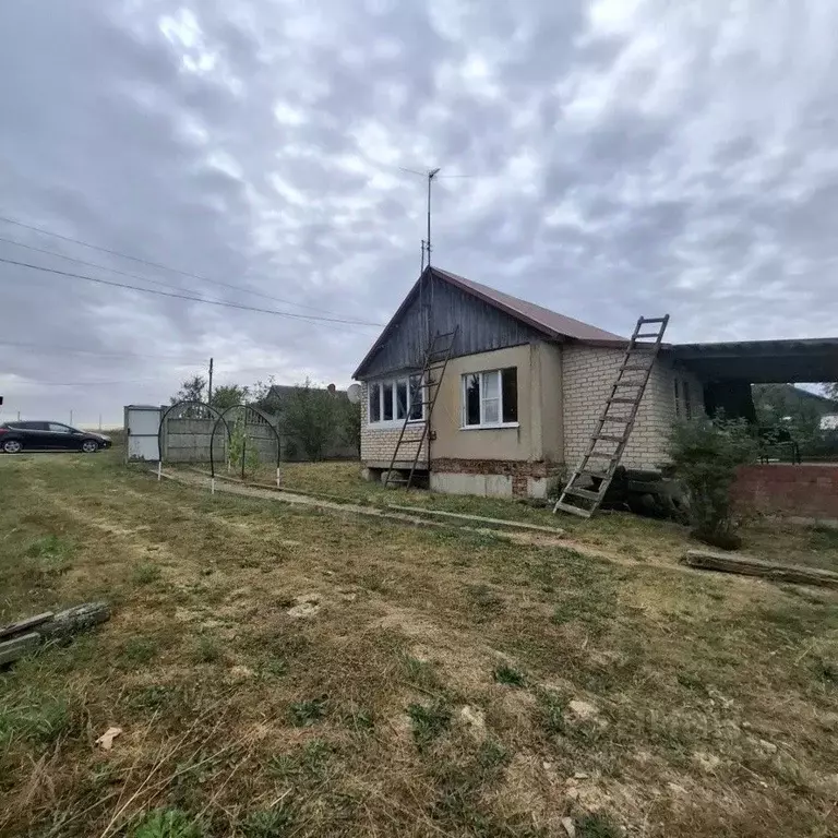 Дом в Орловская область, Мценский район, Высокинское с/пос, д. Алешня ... - Фото 0