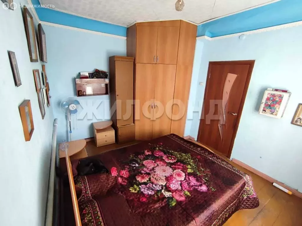 3-комнатная квартира: станция Евсино, Линейная улица, 10 (60 м) - Фото 0