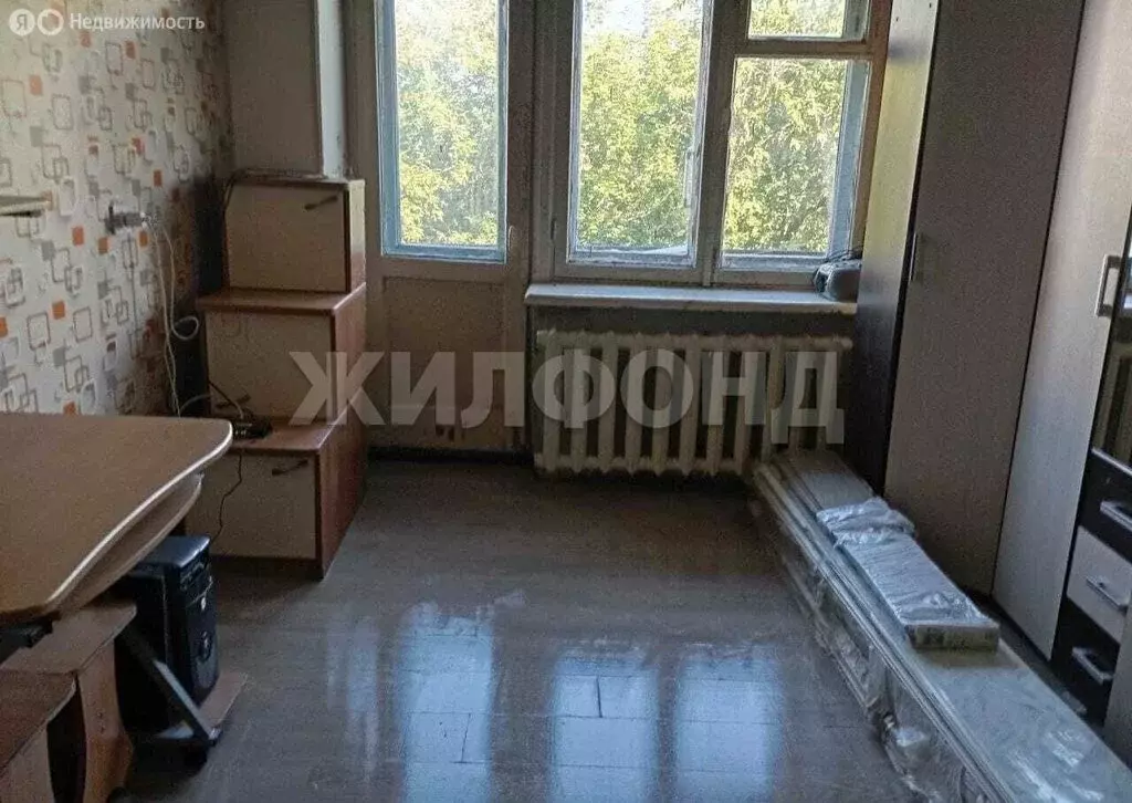 1-комнатная квартира: Кемерово, проспект Шахтёров, 75 (30.4 м) - Фото 1