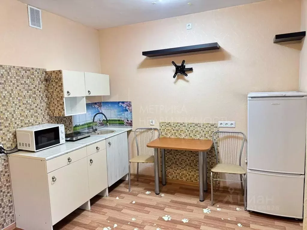 Студия Свердловская область, Екатеринбург ул. Летчиков, 7 (21.3 м) - Фото 1