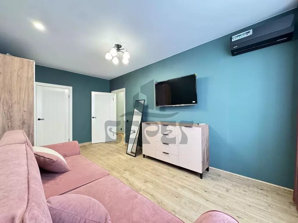 1-к кв. Татарстан, Казань ул. Александра Курынова, 4 (35.0 м) - Фото 2