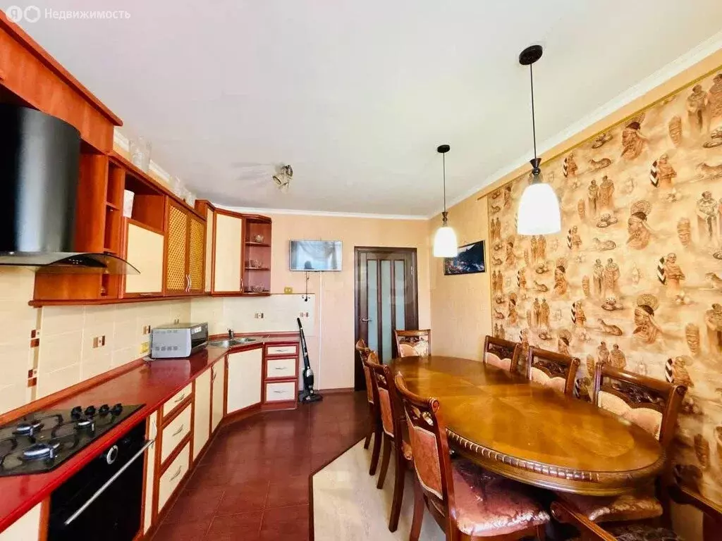 3-комнатная квартира: Симферополь, Ковыльная улица, 86 (100 м) - Фото 1