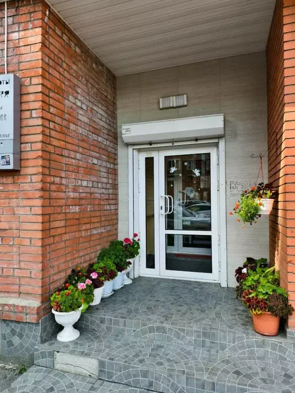 Помещение свободного назначения в Красноярский край, Красноярск ... - Фото 1