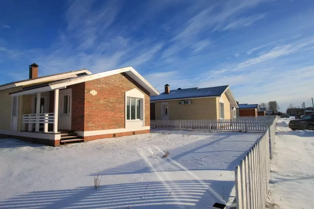 Коттедж в Омская область, Омский район, с. Красноярка ул. Ленина (90 ... - Фото 2