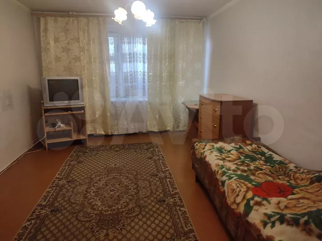 2-к. квартира, 46 м, 1/9 эт. - Фото 1