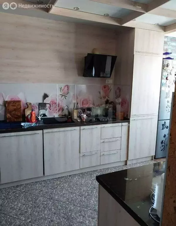 3-комнатная квартира: Омск, проспект Комарова, 15 (95 м) - Фото 2