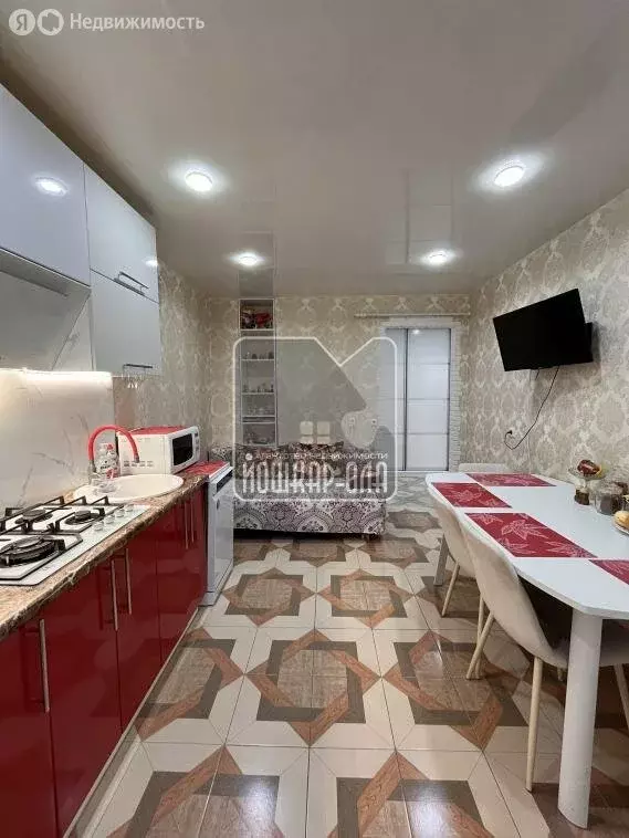 2-комнатная квартира: Медведево, посёлок городского типа Медведево, ... - Фото 2