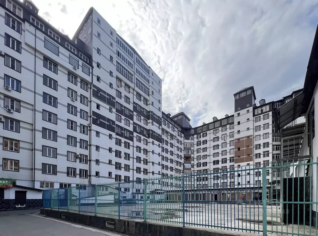 3-к кв. Кабардино-Балкария, Нальчик Эльбрусская ул., 19 (118.0 м) - Фото 1