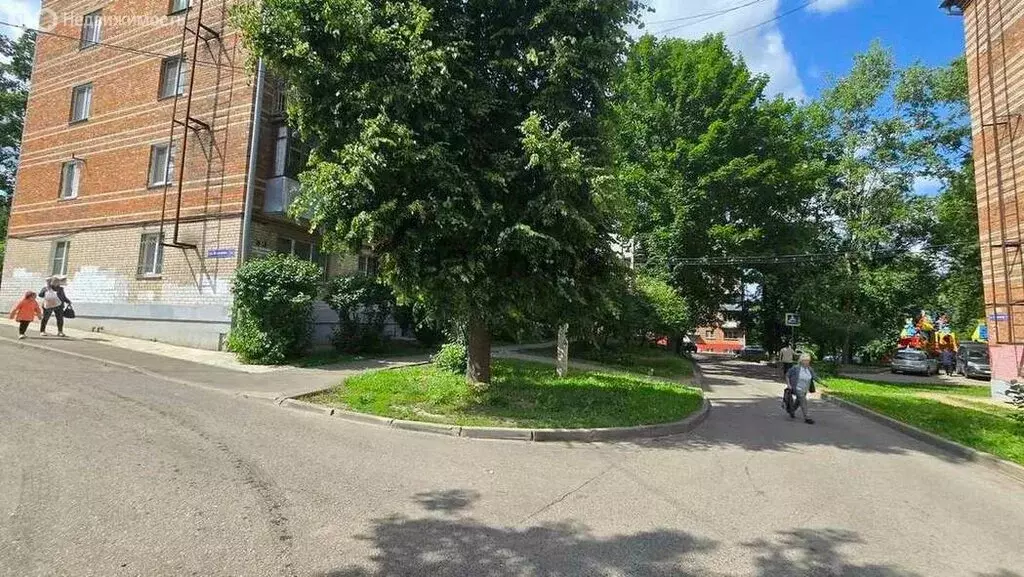 3-комнатная квартира: Смоленск, улица Нахимова, 3А (48 м) - Фото 0