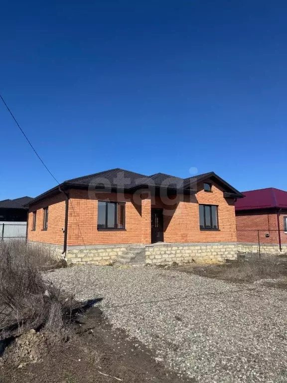 Дом в Ставропольский край, Михайловск Шпаковский район, ул. Зинаиды ... - Фото 2