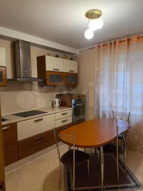 2-к. квартира, 50 м, 1/5 эт. - Фото 0