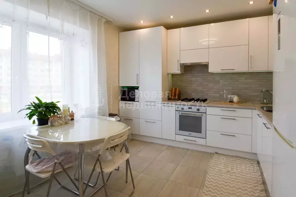 2-к кв. Новгородская область, Великий Новгород ул. Бианки, 12 (66.3 м) - Фото 2