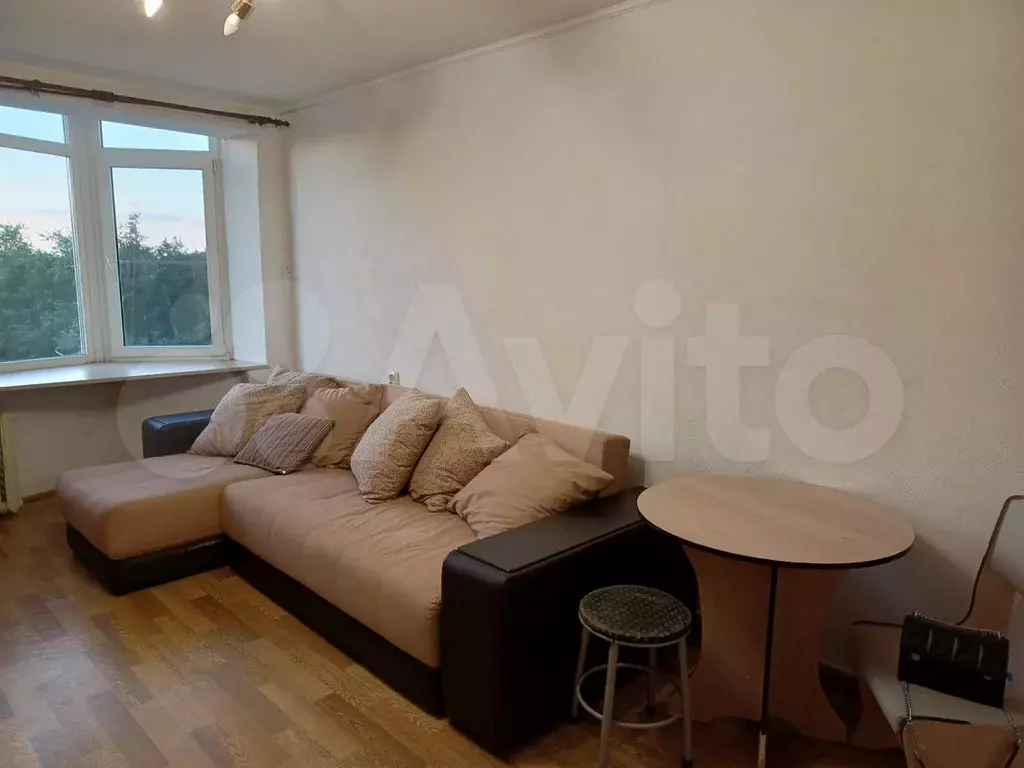 Комната 20 м в 6-к., 8/9 эт. - Фото 1
