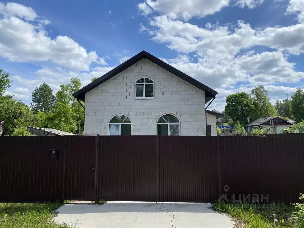 Дом в Новгородская область, Боровичи ул. Льва Толстого, 74 (196 м) - Фото 1