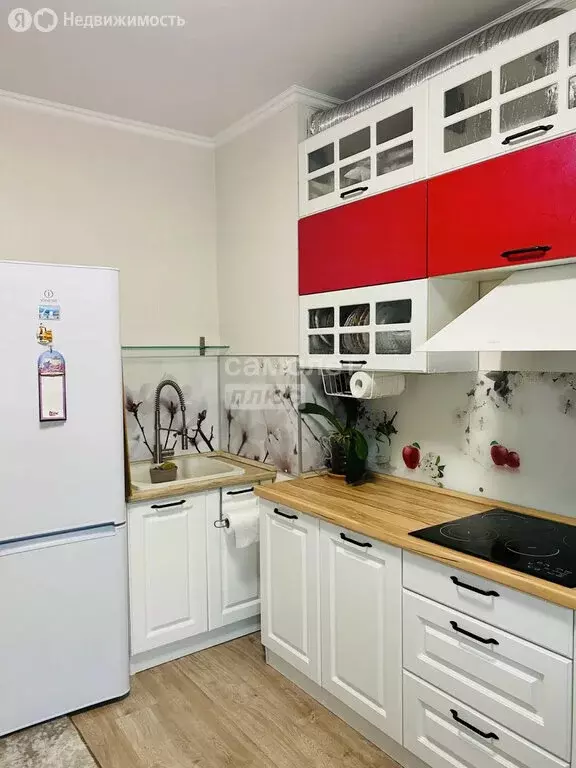 1-комнатная квартира: посёлок городского типа Голубое, Зелёный проезд, ... - Фото 1