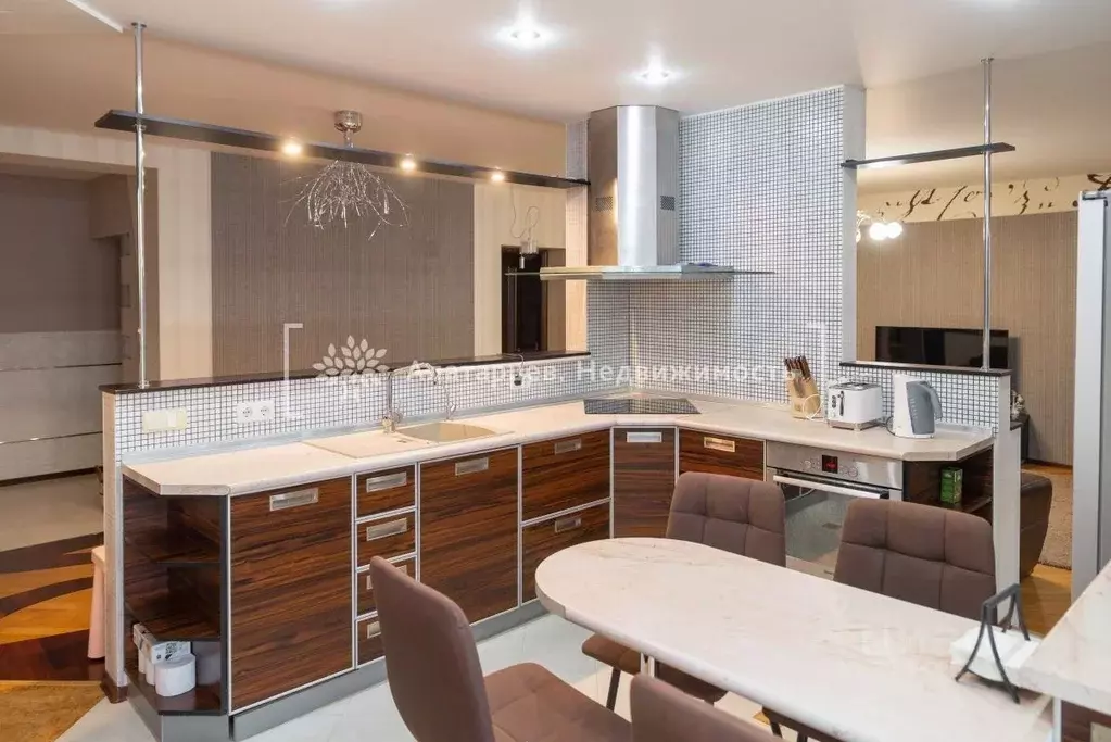 3-к кв. Томская область, Томск Красноармейская ул., 126/1 (158.3 м) - Фото 1