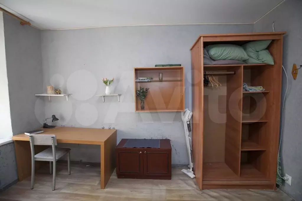 Комната 15 м в 3-к., 2/4 эт. - Фото 1