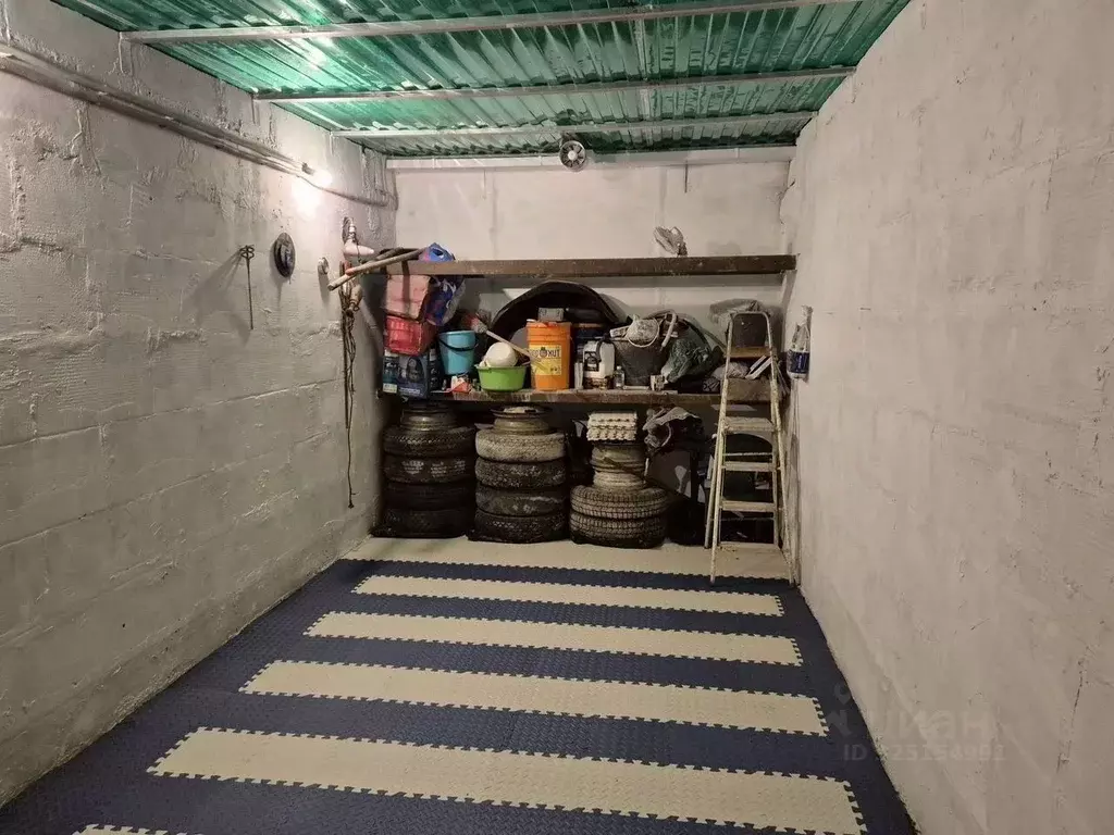 Гараж в Свердловская область, Екатеринбург пер. Гончарный, 4А (10 м) - Фото 1