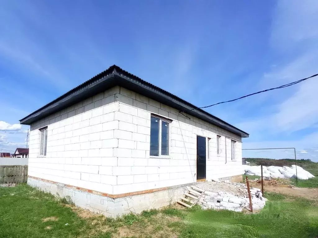 Дом в Самарская область, Кинель ул. 2-я Ямская, 62 (95 м) - Фото 1