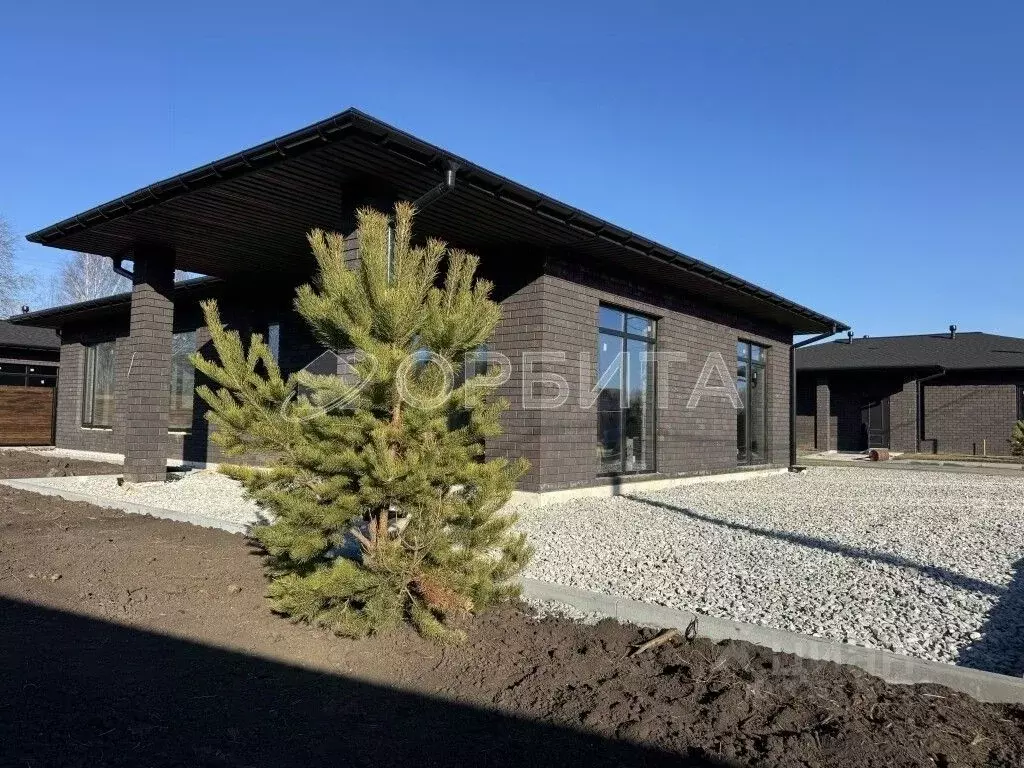 Дом в Тюменская область, Тюменский муниципальный округ, д. Ушакова ... - Фото 1