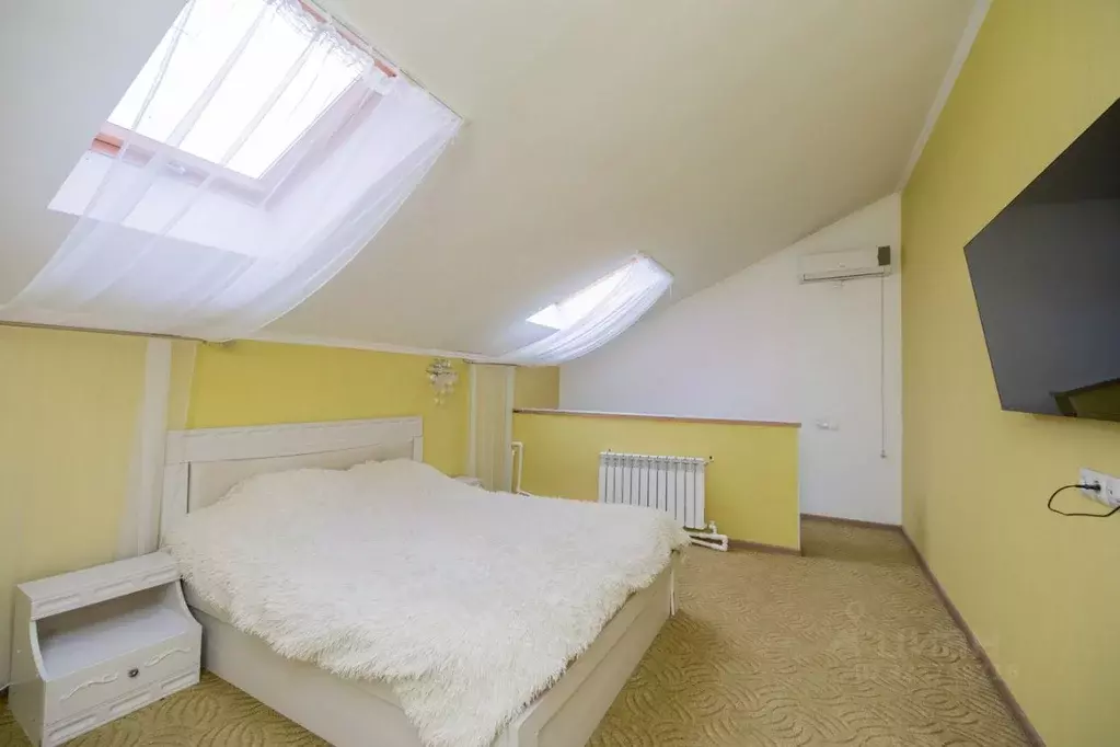 2-к кв. Оренбургская область, Оренбург Полигонная ул., 3 (72.6 м) - Фото 2