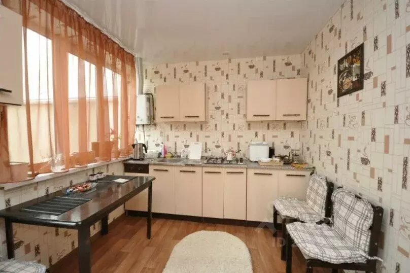 Дом в Крым, Черноморское пгт ул. Луговая, 12А (50 м) - Фото 1