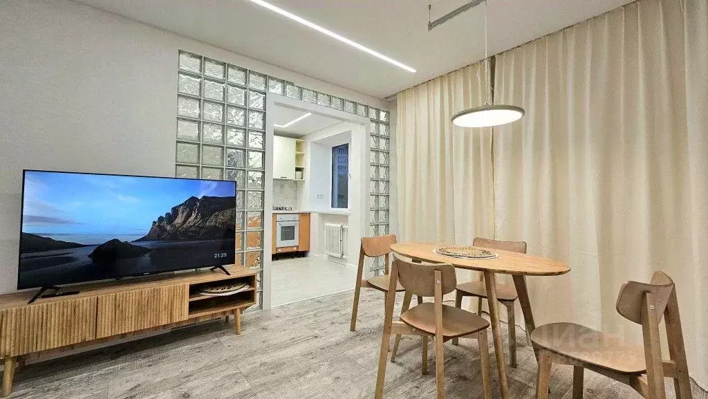 2-к кв. Татарстан, Казань ул. Хади Такташа, 75 (42.0 м) - Фото 0