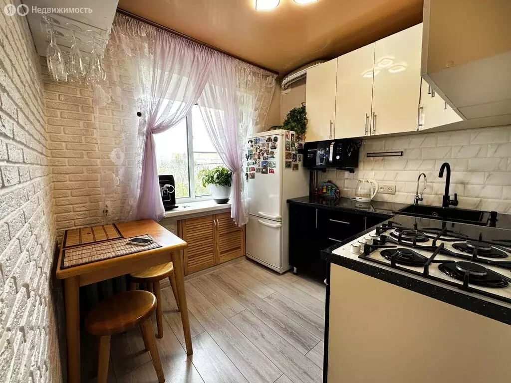 3-комнатная квартира: Пенза, улица Герцена, 1 (55.2 м) - Фото 1