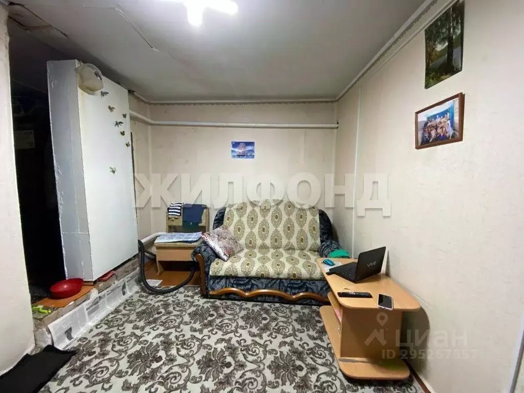 Дом в Хакасия, Абакан Нагорная ул. (33 м) - Фото 1