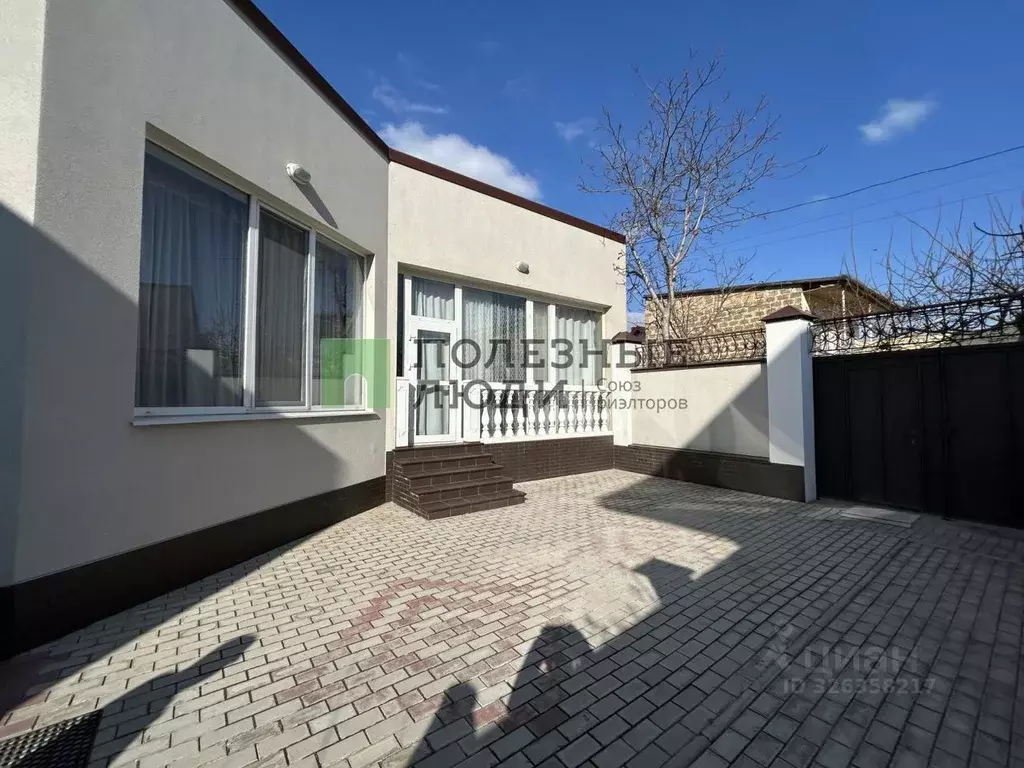 Дом в Крым, Евпатория ул. Репина, 6 (87 м) - Фото 1