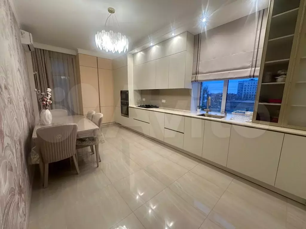 3-к. квартира, 84 м, 4/9 эт. - Фото 0