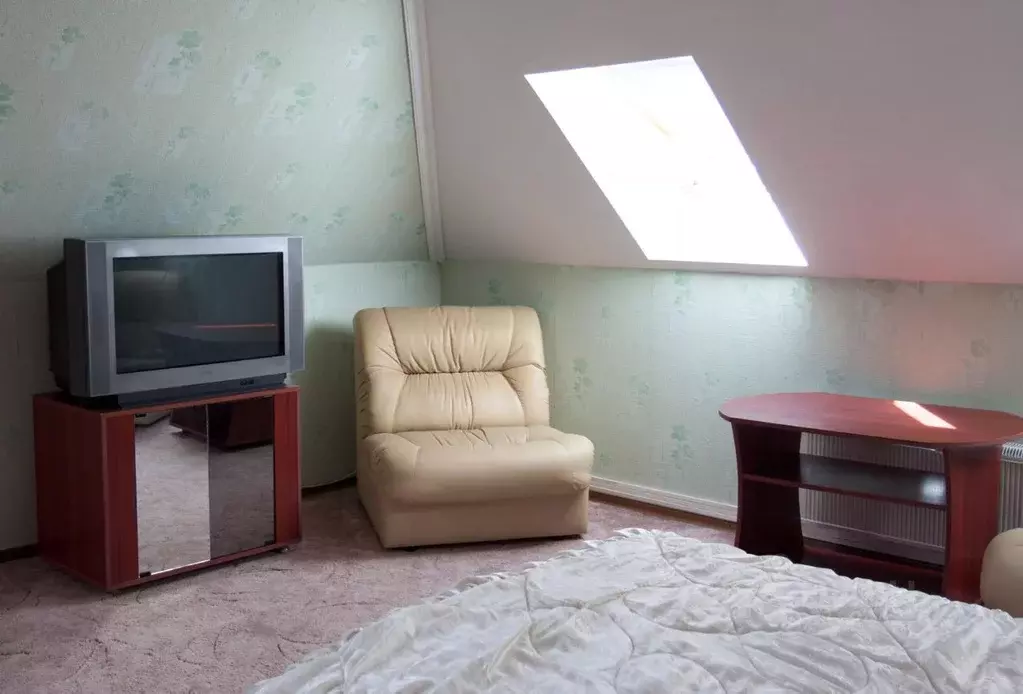 Комната Крым, Евпатория просп. Победы, 12 (30.0 м) - Фото 0