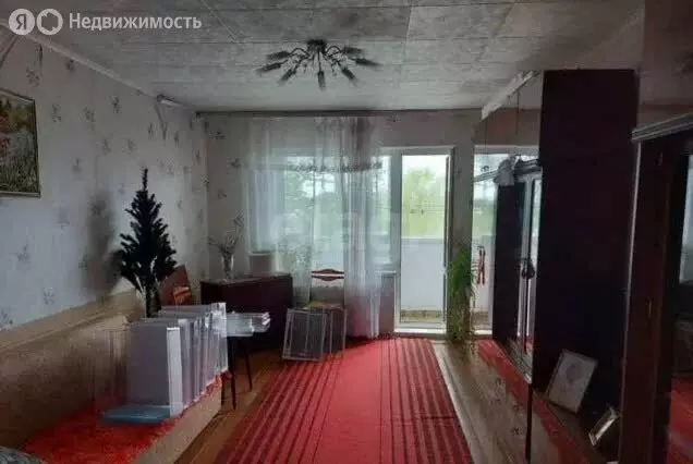 3-комнатная квартира: село Покровка, Центральная улица, 41 (61.9 м) - Фото 1