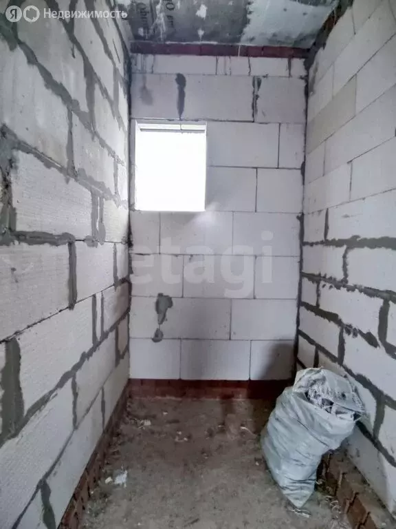 Дом в Калуга, улица Непокорённых Ленинградцев (150 м) - Фото 1