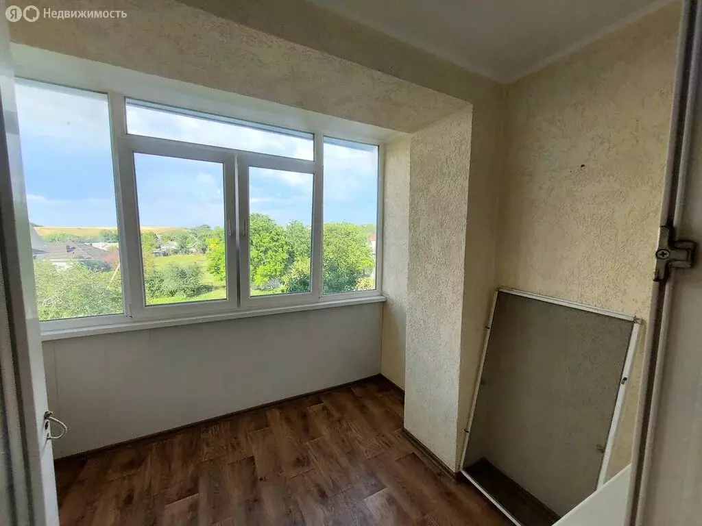 2-комнатная квартира: Чистенькое, улица Свиридова, 18 (52.1 м) - Фото 2