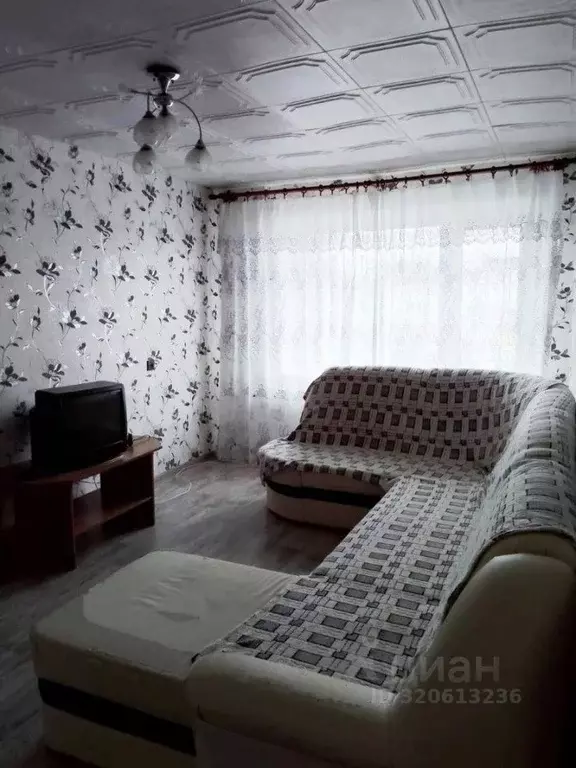 2-к кв. Пермский край, Губахинский муниципальный округ, Углеуральский ... - Фото 1