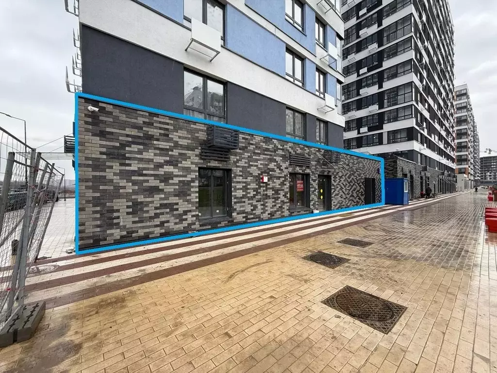 Помещение свободного назначения в Москва Деснаречье жилой комплекс, ... - Фото 2