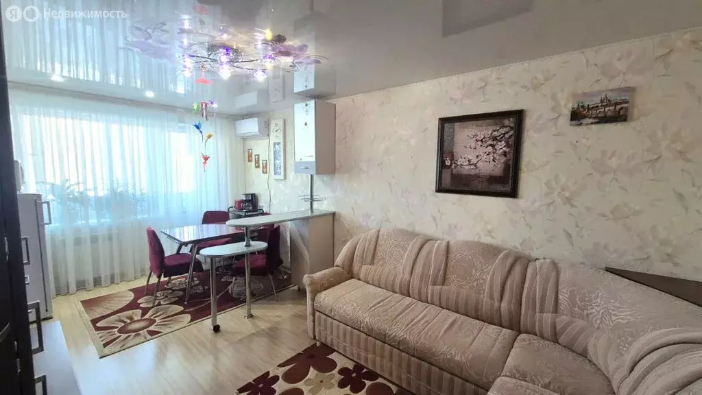 3-комнатная квартира: Комсомольск-на-Амуре, Магистральное шоссе, 13к3 ... - Фото 2