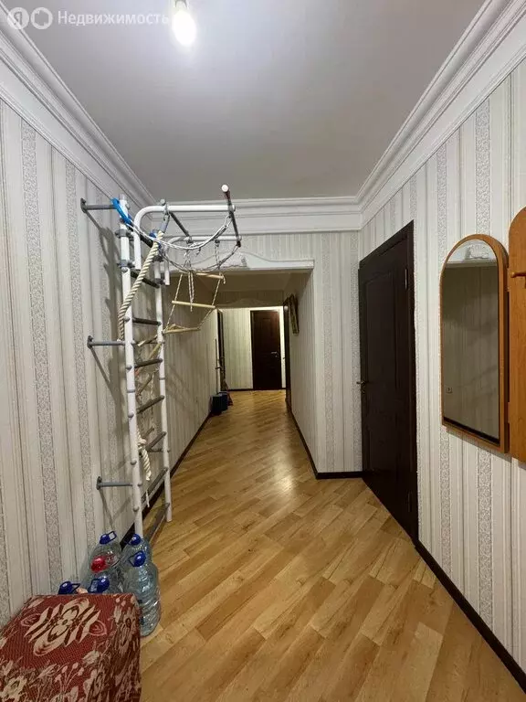 3-комнатная квартира: Каспийск, проспект Акулиничева, 5А (68.8 м) - Фото 1