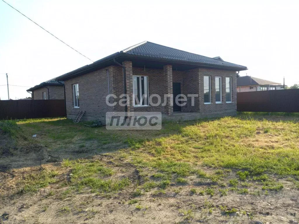 Дом в Краснодарский край, Кореновск ул. Хабибуллина (101 м) - Фото 1