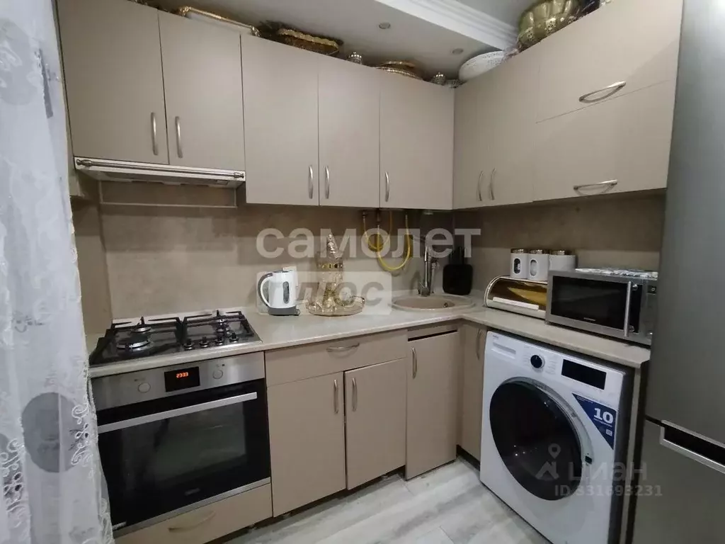 3-к кв. Краснодарский край, Туапсе ул. Галины Петровой, 3 (42.5 м) - Фото 2