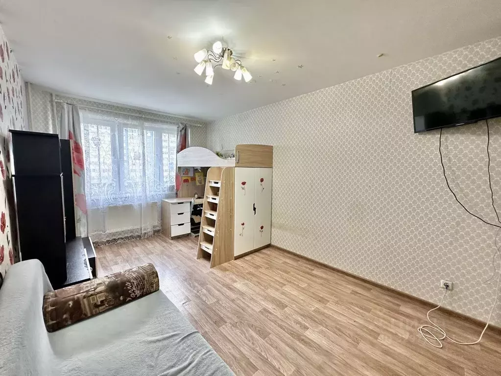 1-к кв. Кировская область, Киров ул. Мостовицкая, 1к1 (40.7 м) - Фото 1