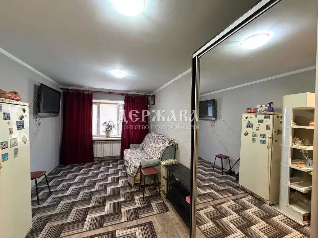 Комната Белгородская область, Старый Оскол Горняк мкр, 9 (17.5 м) - Фото 2