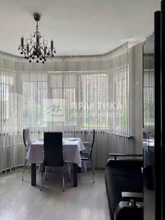 Продается 2-комнатная квартира - Фото 1