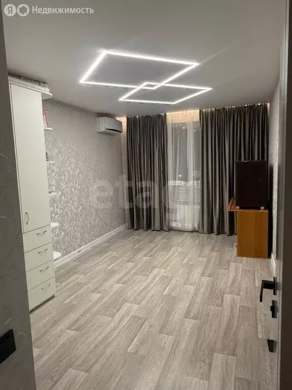 3-комнатная квартира: Казань, улица Нурихана Фаттаха, 15 (82.3 м) - Фото 2