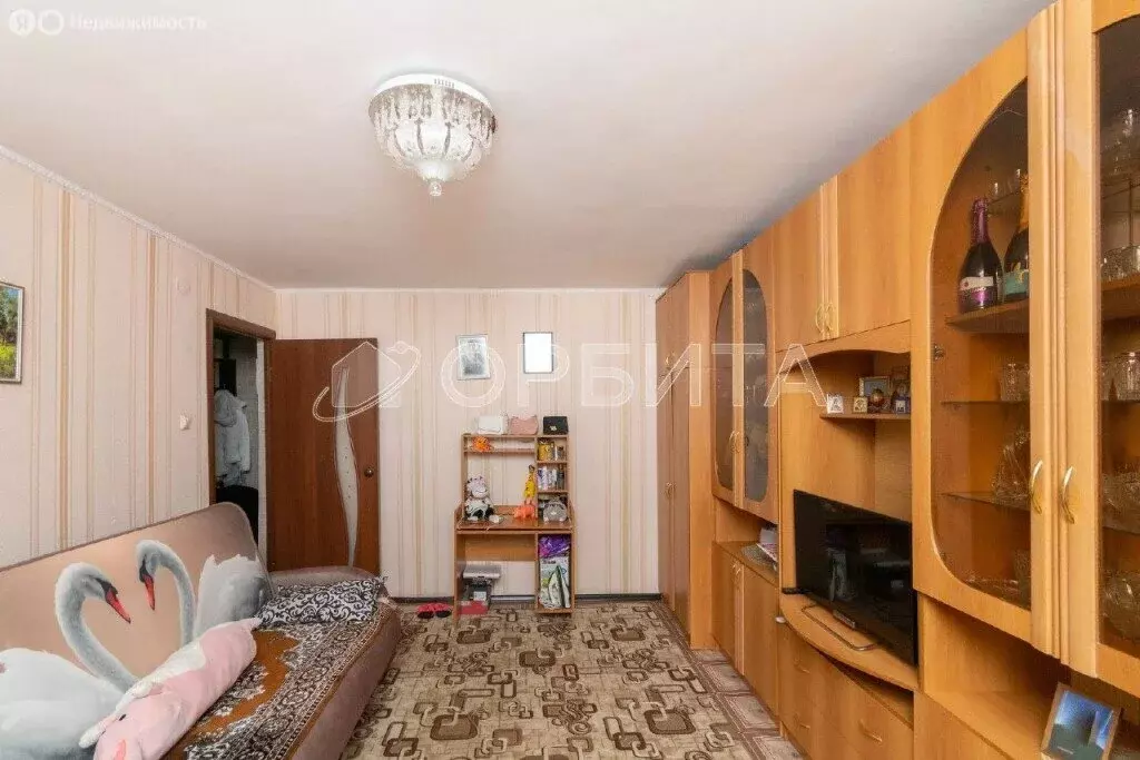 2-комнатная квартира: Ишим, улица Свердлова, 10 (52 м) - Фото 1